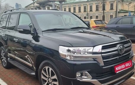 Toyota Land Cruiser 200, 2019 год, 6 600 000 рублей, 14 фотография