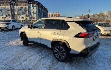 Toyota RAV4, 2021 год, 3 300 000 рублей, 3 фотография