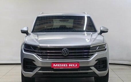 Volkswagen Touareg III, 2018 год, 4 197 000 рублей, 3 фотография