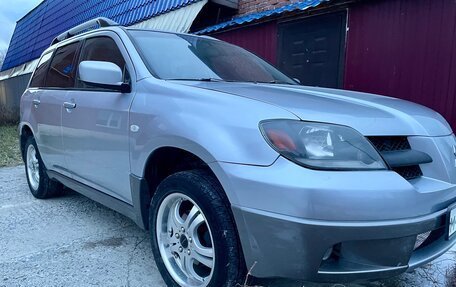 Mitsubishi Outlander III рестайлинг 3, 2004 год, 790 000 рублей, 11 фотография