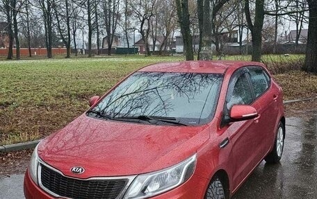 KIA Rio III рестайлинг, 2013 год, 1 050 000 рублей, 2 фотография