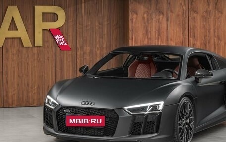 Audi R8, 2016 год, 12 843 000 рублей, 2 фотография