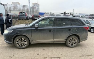 Mitsubishi Outlander III рестайлинг 3, 2019 год, 2 508 000 рублей, 1 фотография