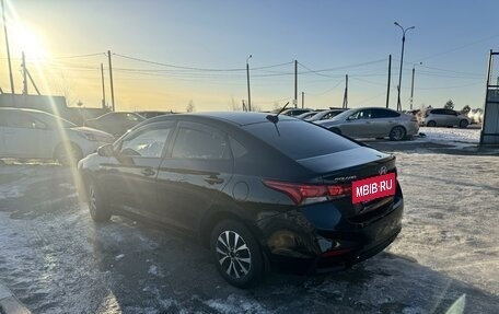 Hyundai Solaris II рестайлинг, 2017 год, 950 000 рублей, 5 фотография