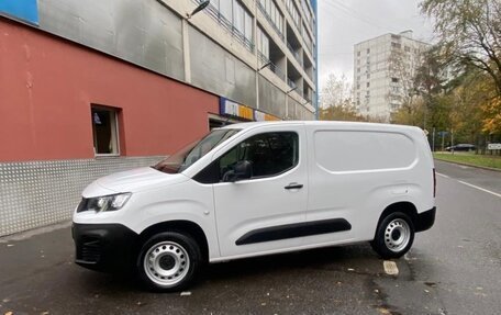 Peugeot Partner II рестайлинг 2, 2023 год, 3 350 000 рублей, 4 фотография