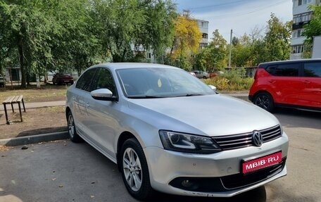 Volkswagen Jetta VI, 2014 год, 890 000 рублей, 1 фотография