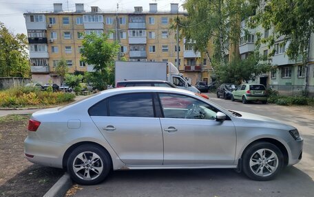 Volkswagen Jetta VI, 2014 год, 890 000 рублей, 3 фотография