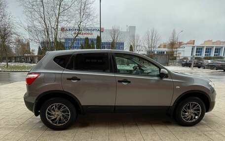 Nissan Qashqai, 2010 год, 1 200 000 рублей, 28 фотография