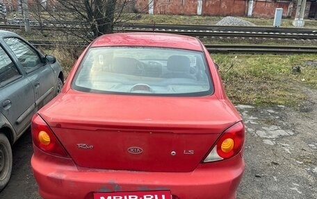 KIA Rio II, 2001 год, 132 000 рублей, 2 фотография