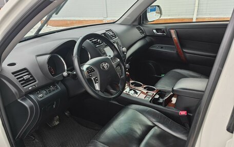 Toyota Highlander III, 2011 год, 2 150 000 рублей, 7 фотография