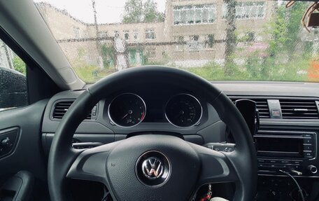 Volkswagen Jetta VI, 2015 год, 1 350 000 рублей, 7 фотография