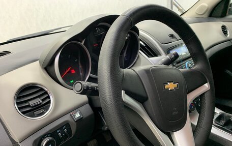 Chevrolet Cruze II, 2013 год, 822 000 рублей, 9 фотография