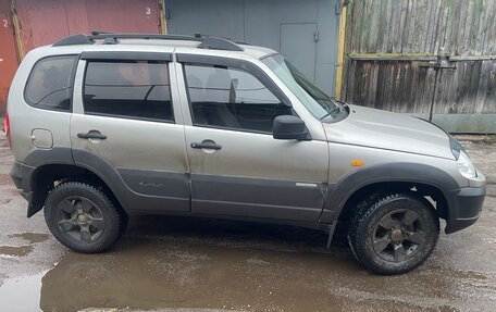 Chevrolet Niva I рестайлинг, 2012 год, 580 000 рублей, 7 фотография