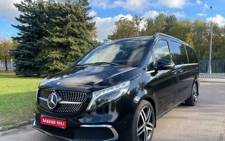 Mercedes-Benz V-Класс, 2020 год, 6 750 000 рублей, 1 фотография