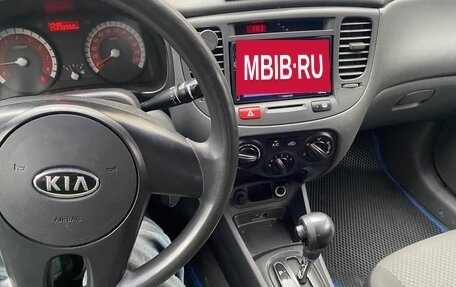 KIA Rio II, 2011 год, 670 000 рублей, 3 фотография