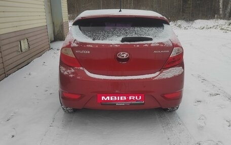 Hyundai Solaris II рестайлинг, 2013 год, 950 000 рублей, 2 фотография