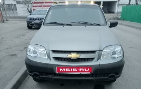 Chevrolet Niva I рестайлинг, 2014 год, 530 000 рублей, 8 фотография