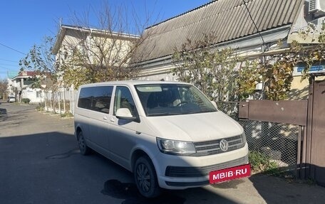 Volkswagen Caravelle T6 рестайлинг, 2018 год, 3 500 000 рублей, 9 фотография