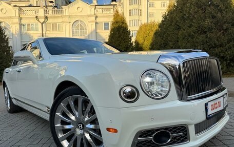 Bentley Mulsanne II, 2017 год, 28 000 000 рублей, 16 фотография