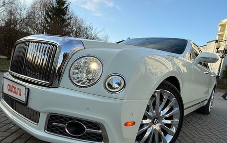 Bentley Mulsanne II, 2017 год, 28 000 000 рублей, 31 фотография