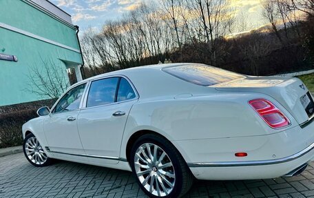 Bentley Mulsanne II, 2017 год, 28 000 000 рублей, 35 фотография