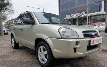 Hyundai Tucson III, 2008 год, 785 000 рублей, 1 фотография