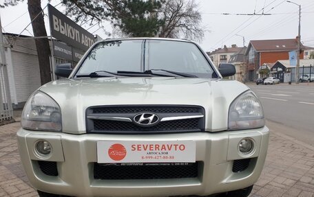 Hyundai Tucson III, 2008 год, 785 000 рублей, 2 фотография