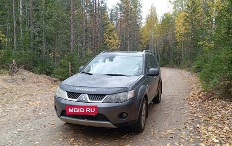 Mitsubishi Outlander III рестайлинг 3, 2007 год, 750 000 рублей, 5 фотография