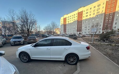 Volkswagen Jetta VI, 2017 год, 1 250 000 рублей, 2 фотография