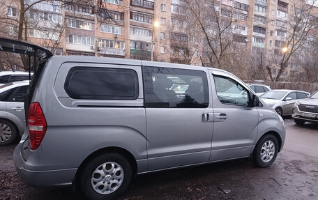 Hyundai Grand Starex Grand Starex I рестайлинг 2, 2011 год, 1 260 000 рублей, 3 фотография