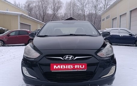 Hyundai Solaris II рестайлинг, 2011 год, 625 000 рублей, 2 фотография