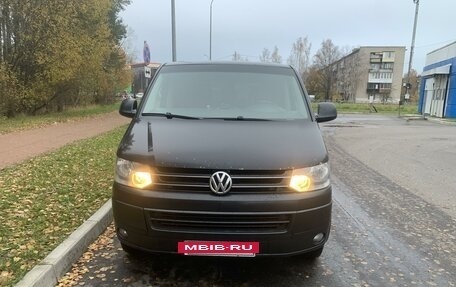 Volkswagen Caravelle T5, 2014 год, 2 000 000 рублей, 6 фотография