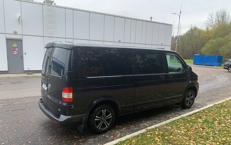 Volkswagen Caravelle T5, 2014 год, 2 000 000 рублей, 3 фотография