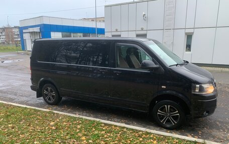 Volkswagen Caravelle T5, 2014 год, 2 000 000 рублей, 4 фотография