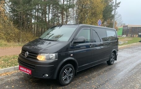 Volkswagen Caravelle T5, 2014 год, 2 000 000 рублей, 7 фотография