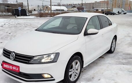 Volkswagen Jetta VI, 2015 год, 1 200 000 рублей, 2 фотография