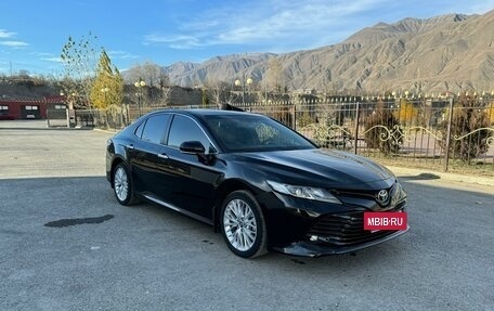 Toyota Camry, 2018 год, 2 970 000 рублей, 11 фотография