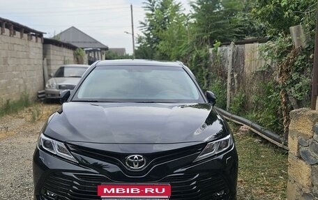 Toyota Camry, 2018 год, 2 970 000 рублей, 16 фотография