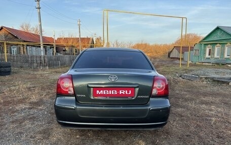 Toyota Avensis III рестайлинг, 2006 год, 1 000 000 рублей, 2 фотография