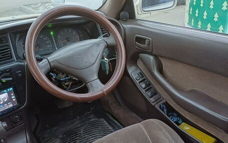 Toyota Camry, 1990 год, 230 000 рублей, 3 фотография