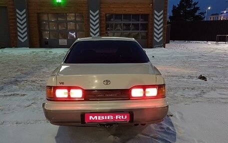 Toyota Camry, 1990 год, 230 000 рублей, 5 фотография