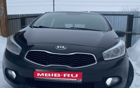 KIA cee'd III, 2012 год, 875 000 рублей, 2 фотография