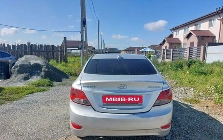 Hyundai Solaris II рестайлинг, 2012 год, 660 000 рублей, 4 фотография