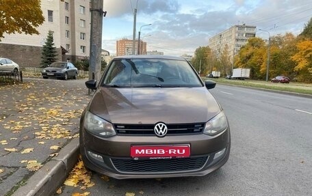 Volkswagen Polo VI (EU Market), 2011 год, 700 000 рублей, 1 фотография