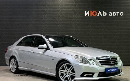 Mercedes-Benz E-Класс, 2010 год, 2 280 000 рублей, 3 фотография