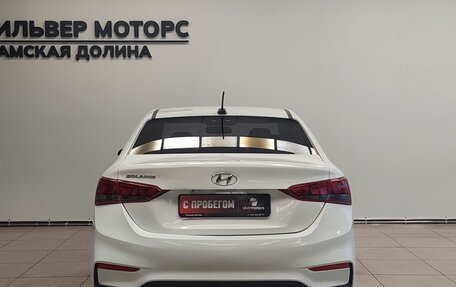 Hyundai Solaris II рестайлинг, 2019 год, 1 000 000 рублей, 8 фотография