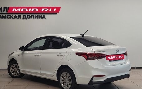 Hyundai Solaris II рестайлинг, 2019 год, 1 000 000 рублей, 10 фотография