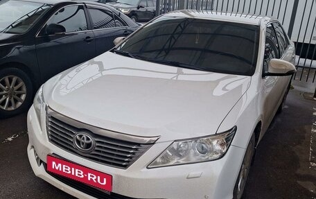 Toyota Camry, 2014 год, 1 865 000 рублей, 1 фотография