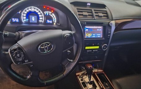 Toyota Camry, 2014 год, 1 865 000 рублей, 6 фотография