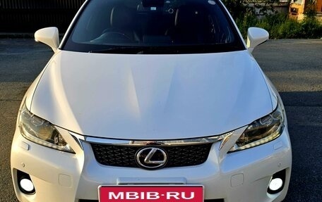 Lexus CT I рестайлинг, 2011 год, 1 650 000 рублей, 14 фотография